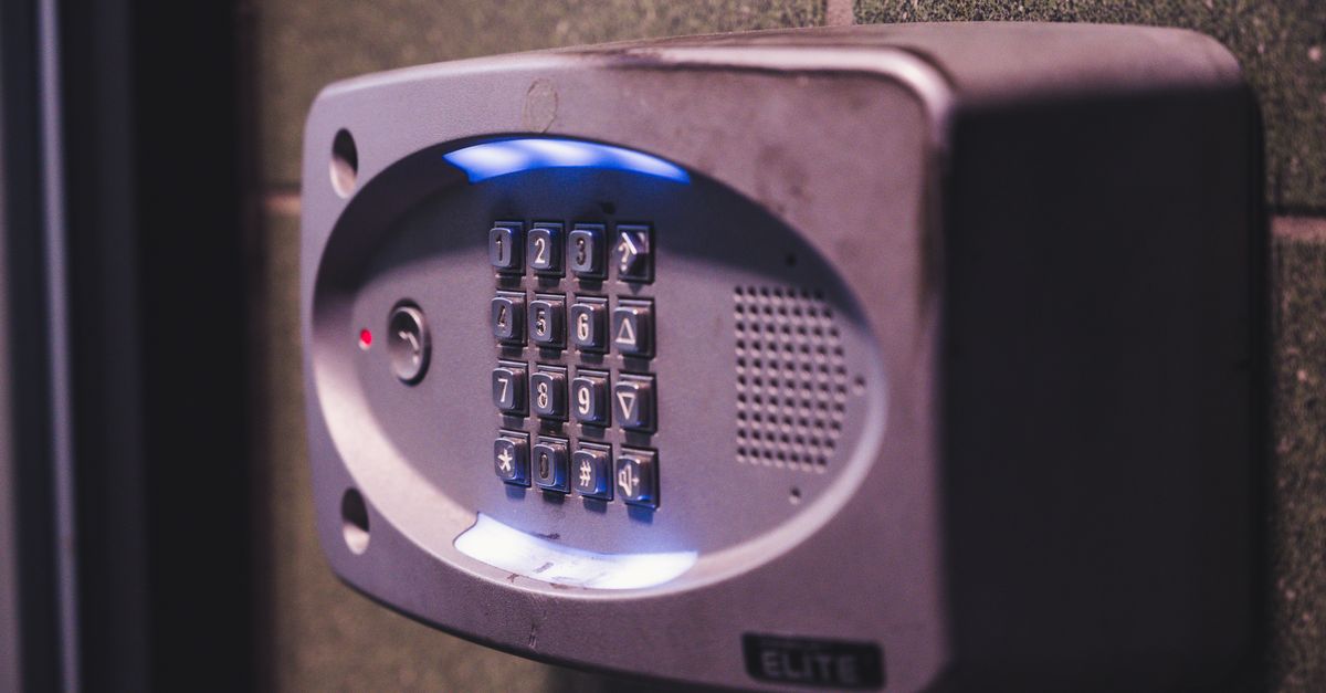 door security hardware — Fort Washington Locksmiths