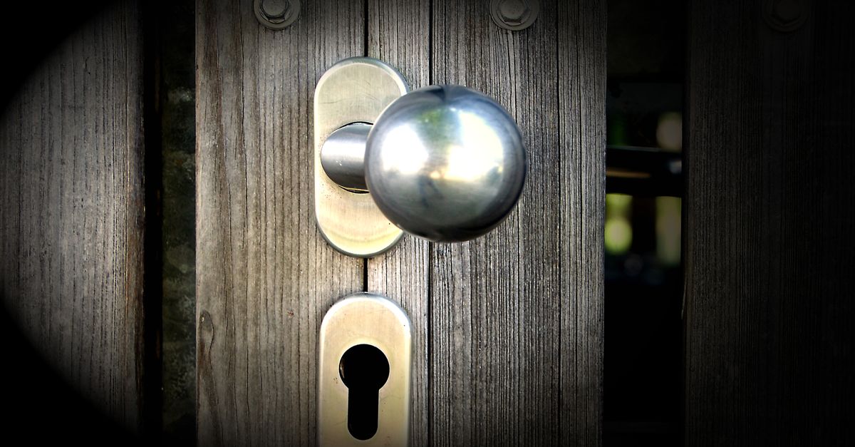 door security hardware — Fort Washington Locksmiths